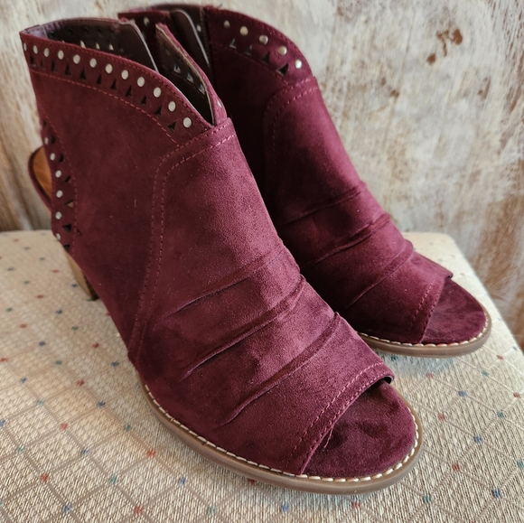 Sonoma Shoes - Sonoma Burgandy Suede Open Toe Boots Size 9 Medium